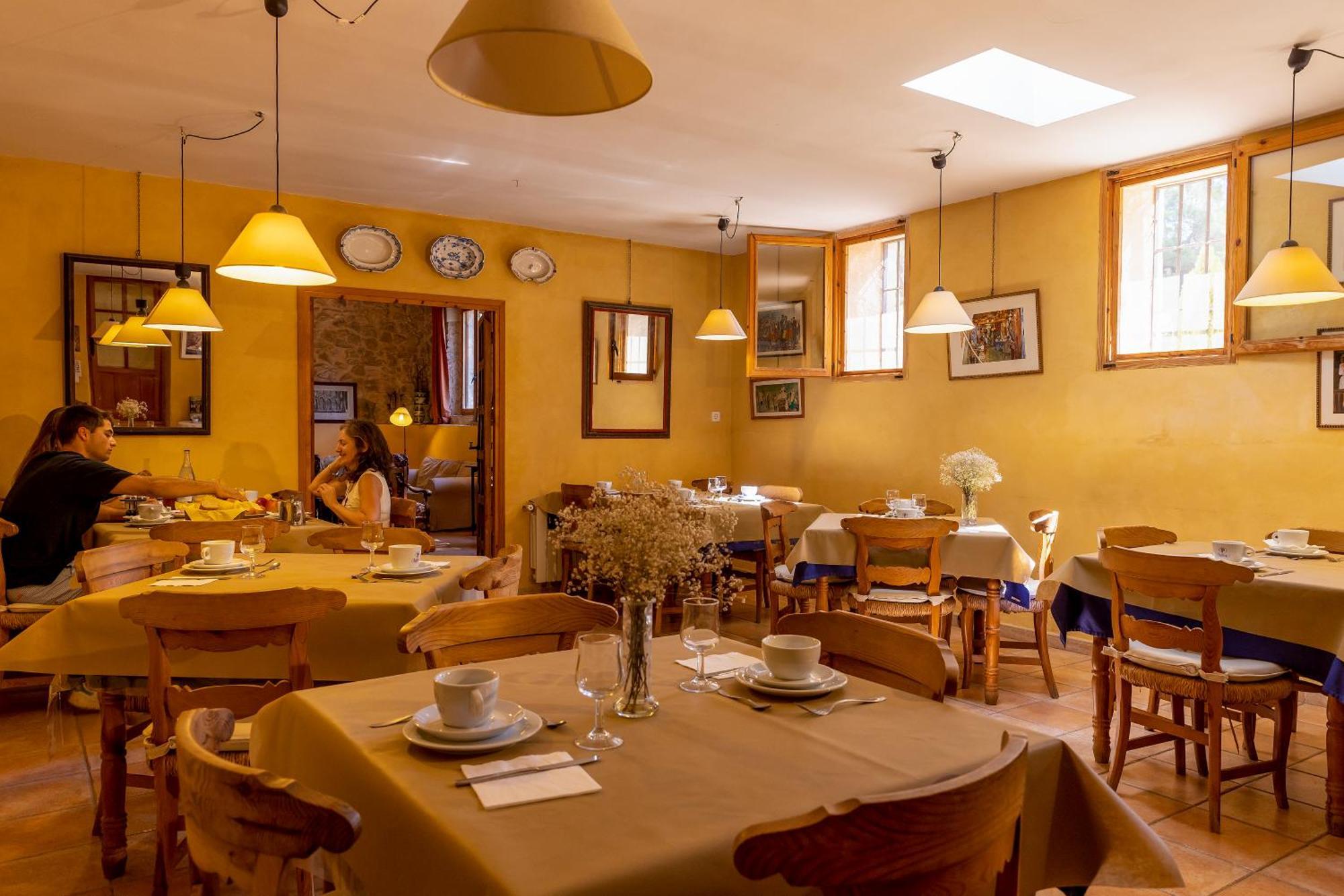 Hotel Rural Mas Fontanelles Biar Bagian luar foto