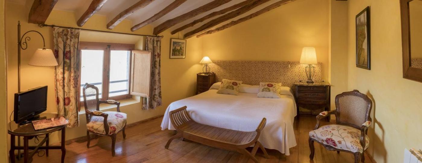 Hotel Rural Mas Fontanelles Biar Bagian luar foto