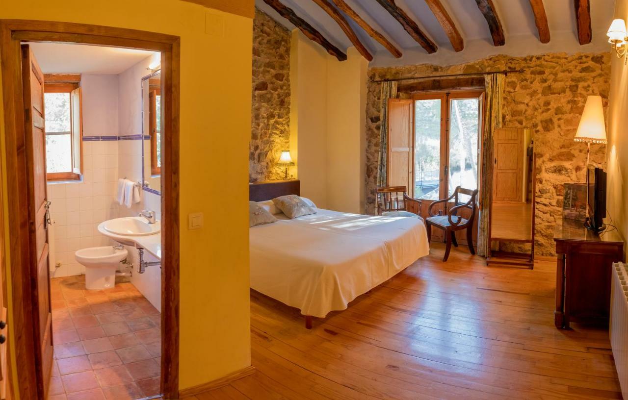 Hotel Rural Mas Fontanelles Biar Bagian luar foto